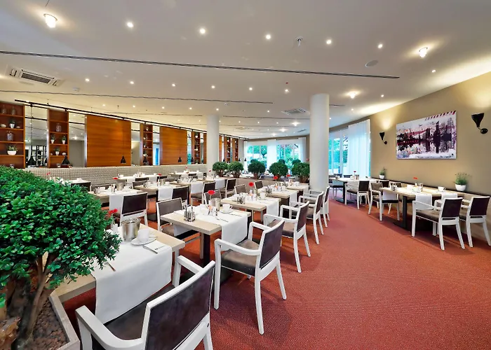 Western Premier Ib Friedberger Warte Hotel