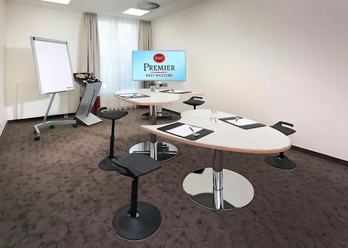 Hotel Western Premier Ib Friedberger Warte 4*